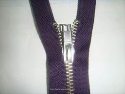 供應金屬拉鏈 生產樹脂拉鏈 尼龍拉鏈等拉鏈20090728